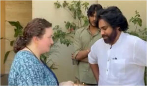 ऐतिहासिक जीत के बाद: आंध्र प्रदेश चुनाव में, Pawan Kalyan को पत्नी अन्ना से गर्म स्वागत