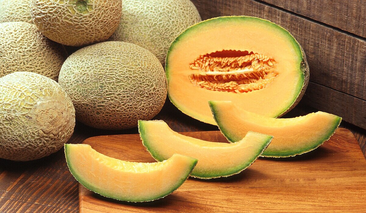 Cantaloupe Seeds: इसके बीजों के फायदे जानना जरूरी है अगर आप भी मानते हैं उन्हें कचरे