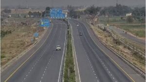 Yamuna Expressway पर पैदल चलना वर्जित, फिर भी 39 की मौत, 103 हादसे हुए