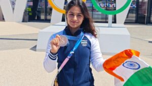 Manu Bhaker: टोक्यो ओलंपिक के बाद डिप्रेशन का सामना कर, गीता पढ़कर खुद को संभाला, जानिए कैसे मिली राहत