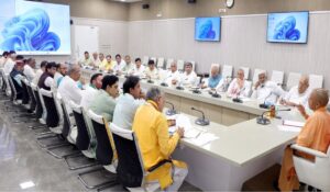 CM Yogi Adityanath: महत्वपूर्ण बैठक समाप्त, CM Yogi Adityanath ने मंत्रियों को दिए सख्त निर्देश