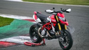 Ducati Hypermotard 950 SP भारतीय बाजार में लॉन्च, 950 RVE से 3 लाख रुपये महंगी