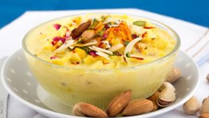 Paneer Kheer Recipe: पनीर की खीर बनाएं भगवान कृष्ण को भोग में, जानें आसान रेसिपी