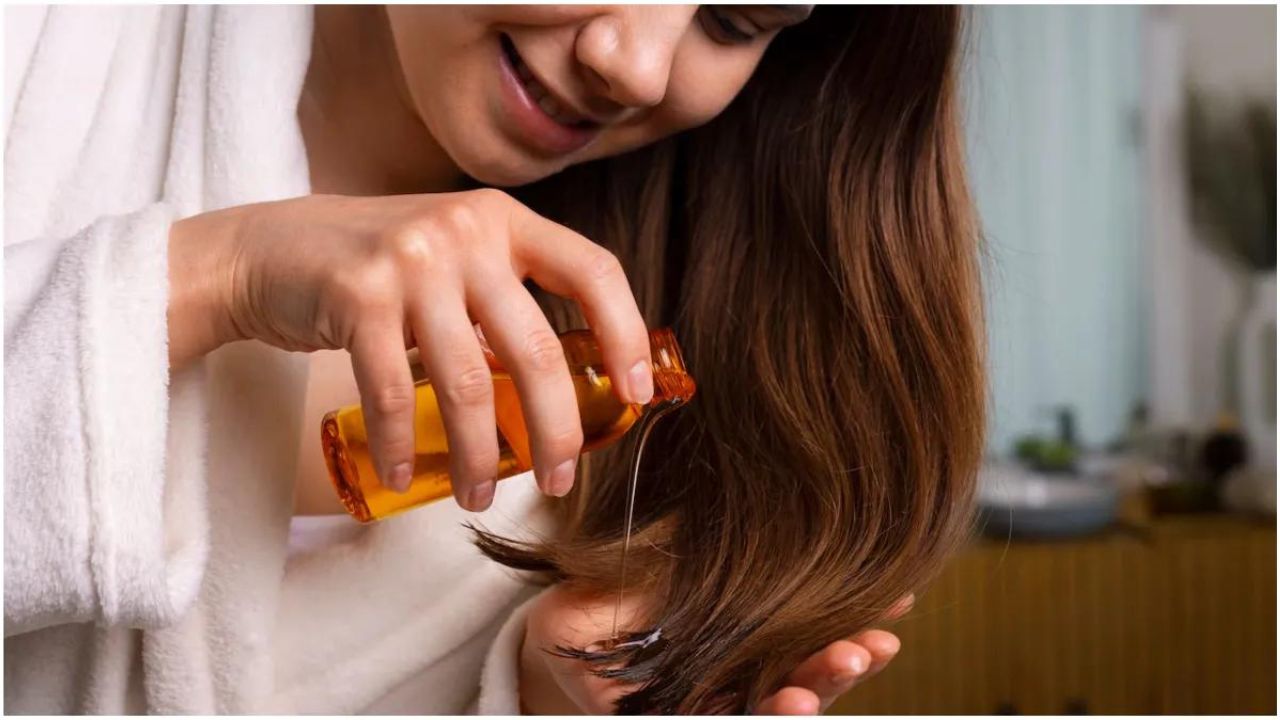 Hair Care Tips: घरेलू नुस्खों से अपने बालों को बनाएं घना और मुलायम