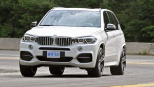 BMW Recalls: BMW ने 7,20,000 से अधिक कारों को किया रिकॉल, वाहनों में आग लगने की संभावना