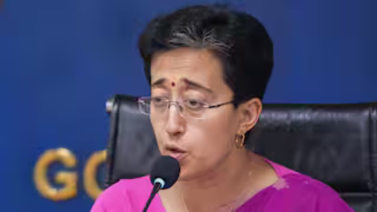 Atishi's first reaction: मुख्यमंत्री पद की पुष्टि के बाद कहा, 'केजरीवाल की छांव में ही चलाऊंगी सरकार'