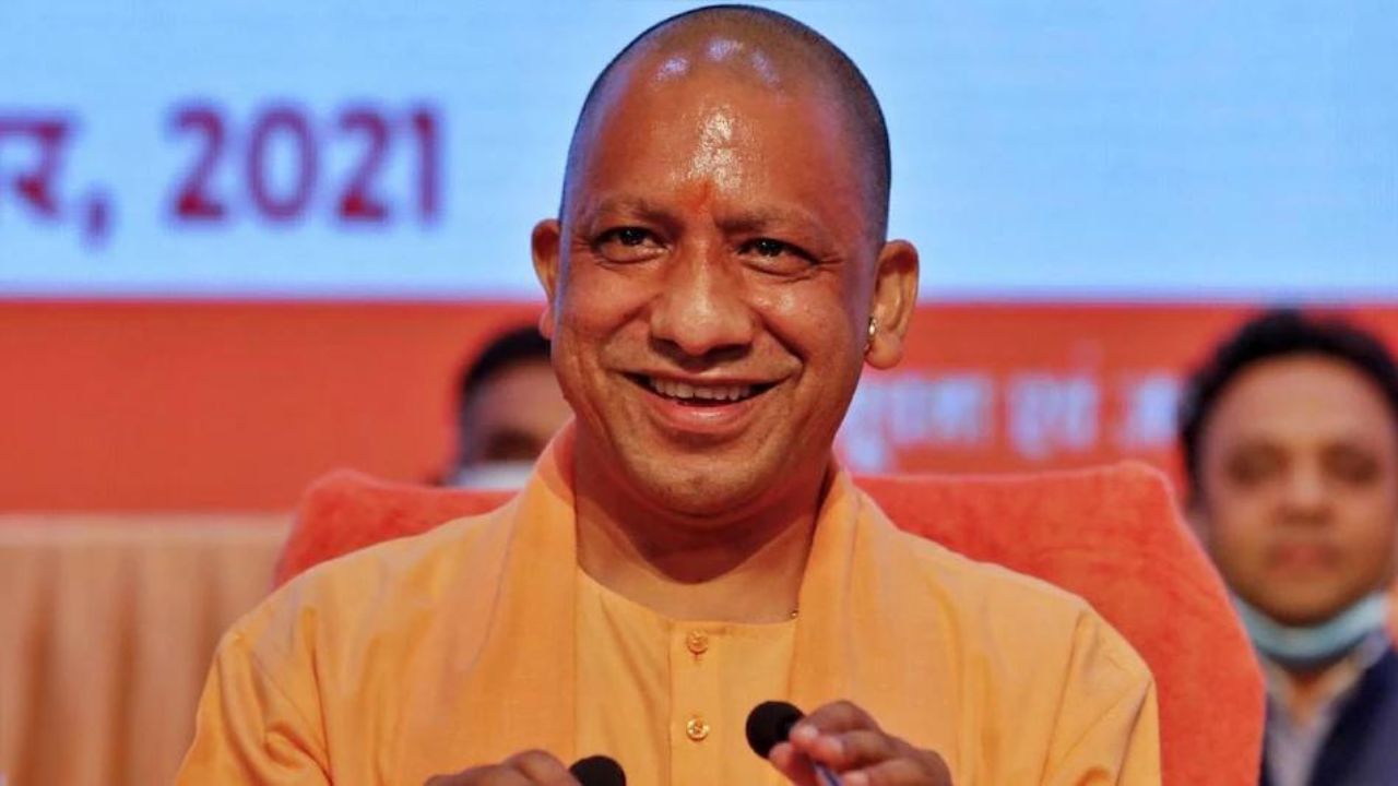 
Uttar Pradesh: लगभग 2.5 लाख सरकारी कर्मचारियों की सैलरी रोकी जाएगी, योगी सरकार ने दी अंतिम चेतावनी
