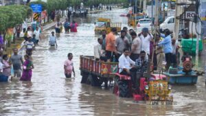 Andhra Pradesh-Telangana: आंध्र प्रदेश-तेलंगाना में भारी बारिश से 31 मौतें, 432 ट्रेनें रद्द; लोगों को आवश्यक सेवाओं की परेशानियाँ