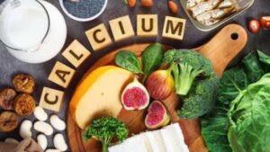 Calcium-Rich Foods: आज से इन 10 खाद्य पदार्थों को शामिल करें और कैल्शियम की कमी से बचें!