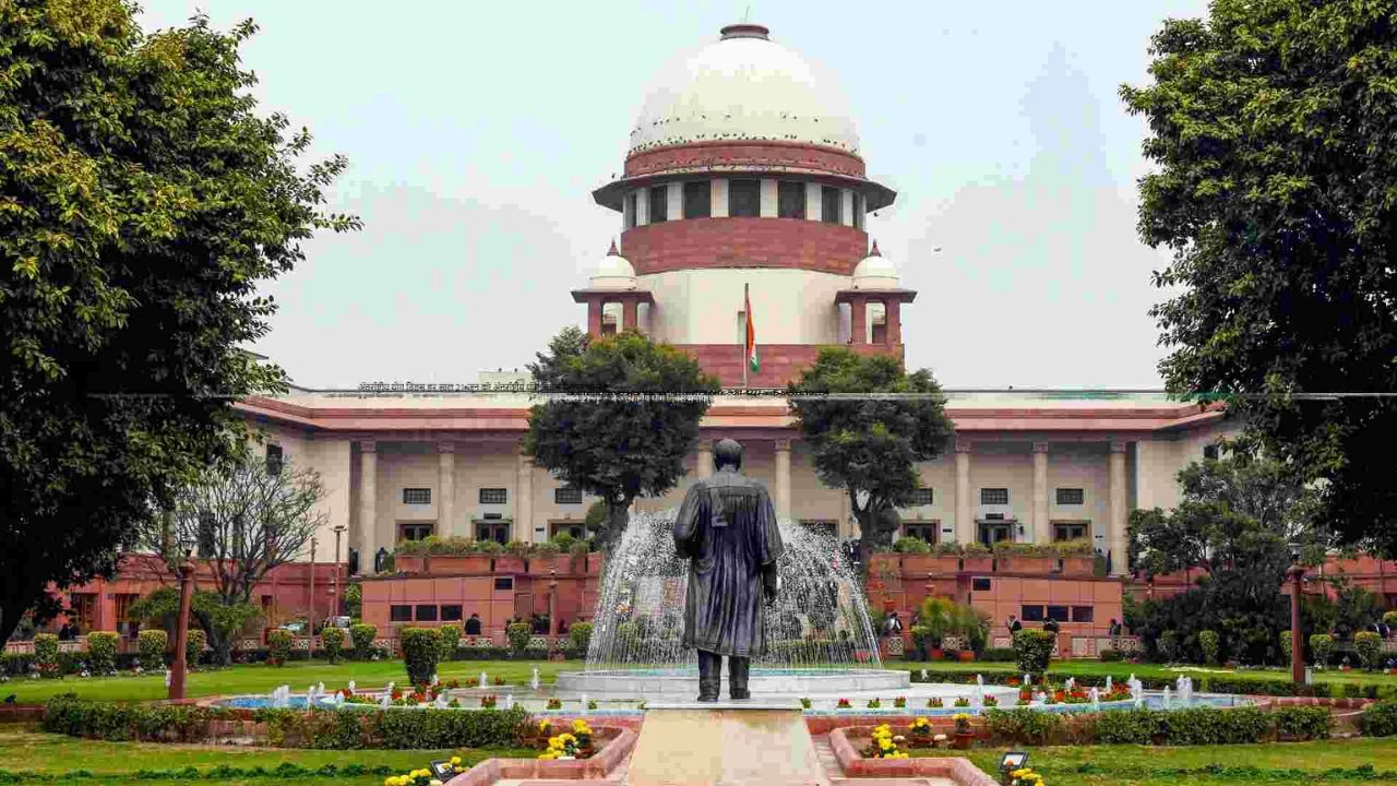 Supreme Court: औद्योगिक अल्कोहल को नशा करने वाला पदार्थ माना जाए या नहीं? सुप्रीम कोर्ट की 9-सदस्यीय संविधान पीठ ने पलटा 1990 का फैसला