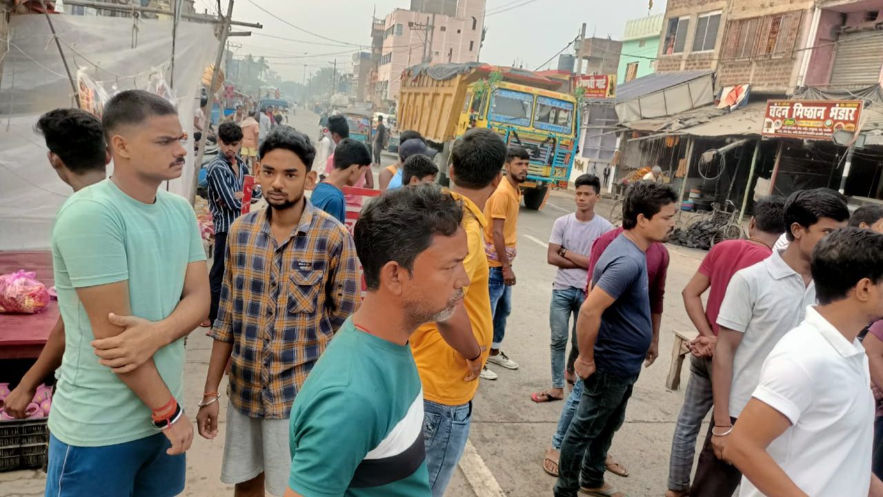 Bhagalpur: दुर्गा मंदिर में मूर्ति क्षतिग्रस्त, क्षेत्र में तनाव; जिला प्रशासन ने की शांति बनाए रखने की अपील