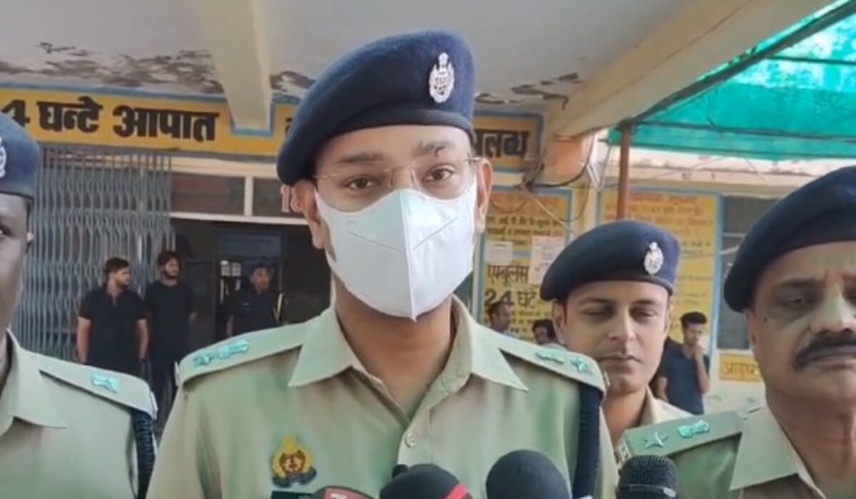 Bulandshahr: 1.5 लाख के ईनाम के अपराधी का मुठभेड़ में एनकाउंटर, पुलिस स्टेशन इंचार्ज और SOG कांस्टेबल घायल