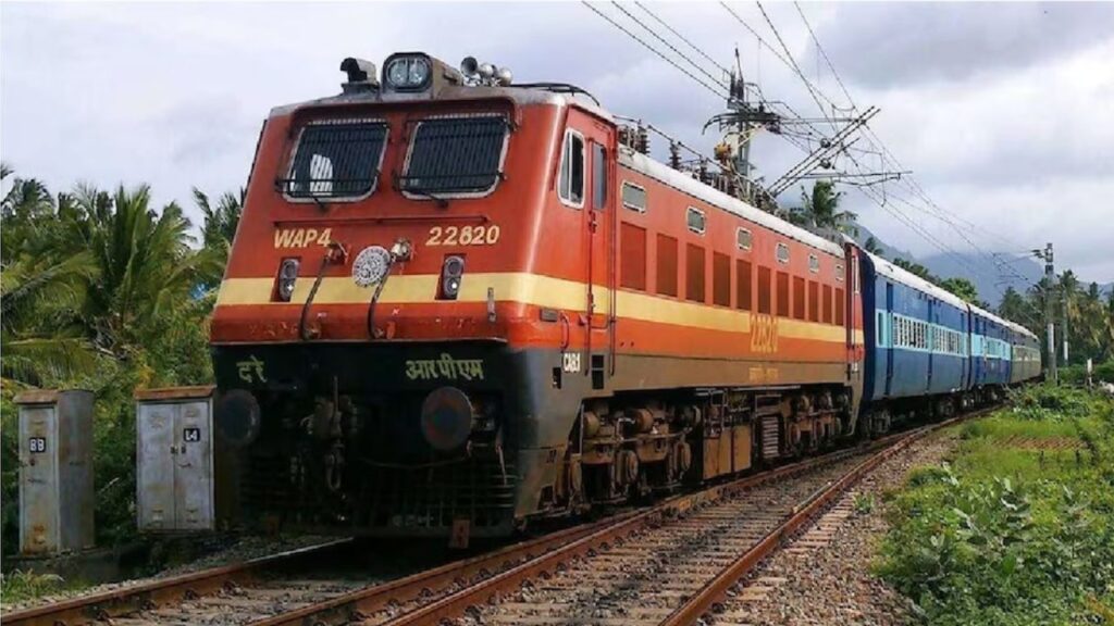 Indian Railway का सख्त फैसला, ट्रेन और पटरियों पर रील बनाने वालों के खिलाफ दर्ज होगा केस