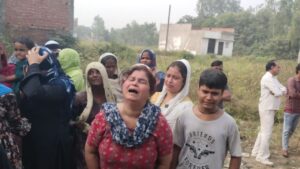 Triple murder in Bijnor: बिजनौर में तिहरे हत्याकांड से सनसनी, पति, पत्नी और बेटे की निर्मम हत्या, जांच में जुटी पुलिस