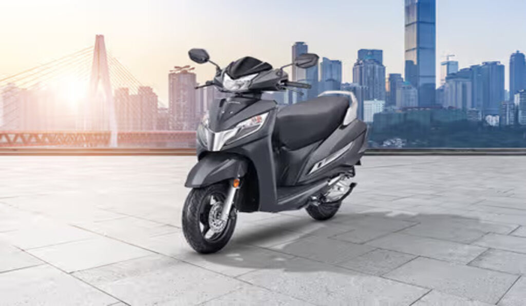 Honda Activa को लाएं घर, शानदार कैशबैक ऑफर के साथ, अब बहुत सस्ती कीमत पर मिल रहा है स्कूटर