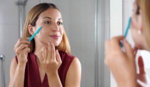 Women’s Shaving Tips: चेहरे की शेविंग से जुड़ी जरूरी बातें, महिलाओं को जानना चाहिए सही तरीका, नहीं तो हो सकता है नुकसान